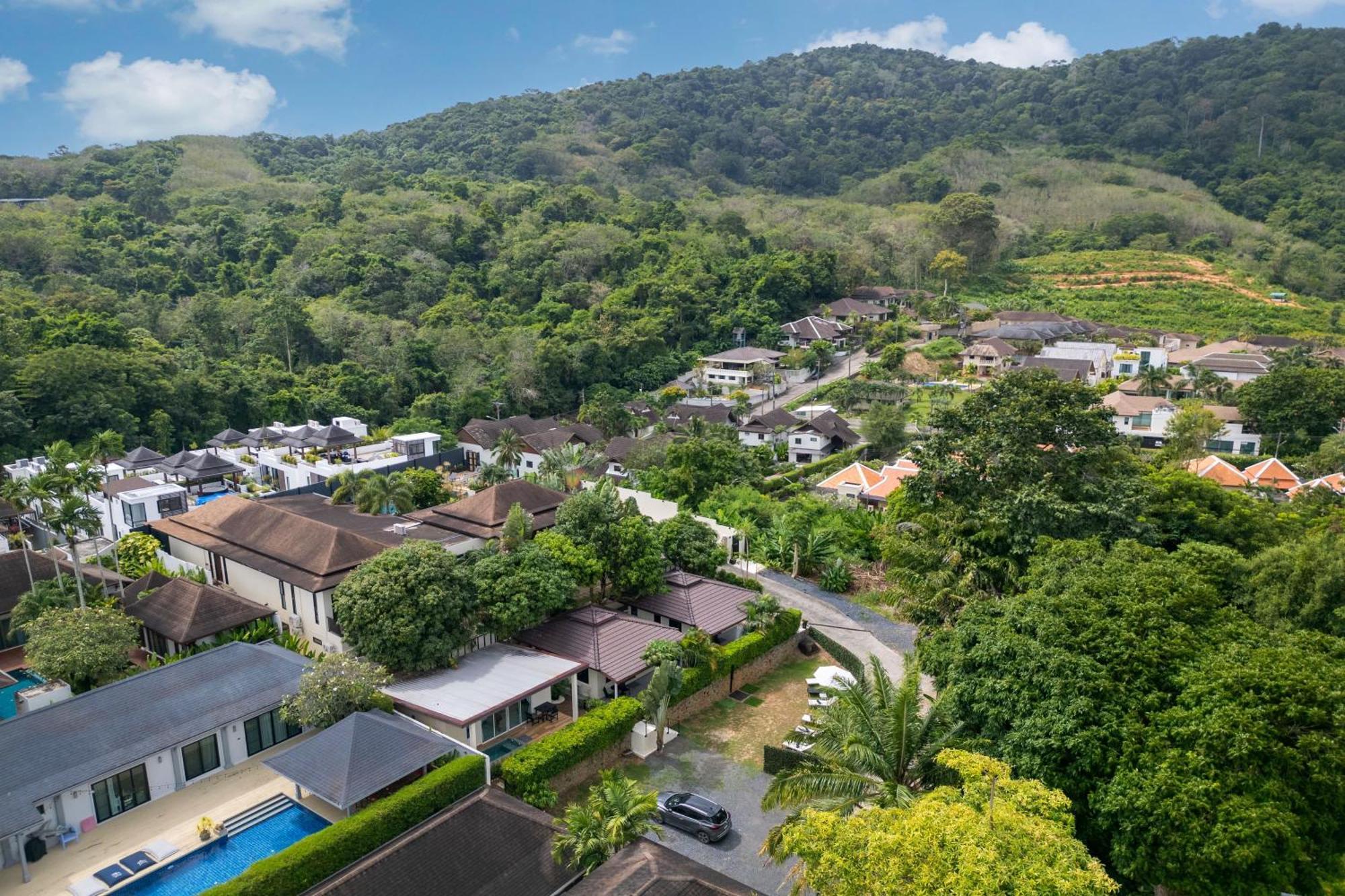 Oxavia Garden Oasis In Nai Harn - Your Private Tropical Garden With 3 Cabins And Jacuzzi Rawai Bagian luar foto